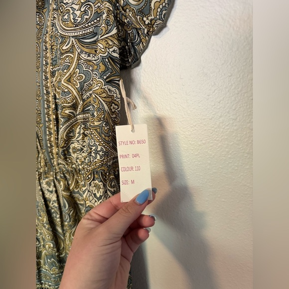 NEW Boemo Anthropologie Paisley Green Ruffle Maxi Dress Tiered Medium NWT - Picture 6 of 7